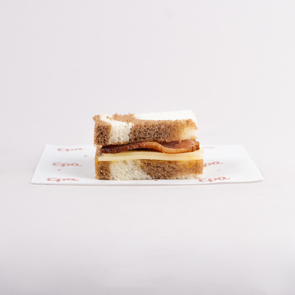 Mini dobles de tocino y queso