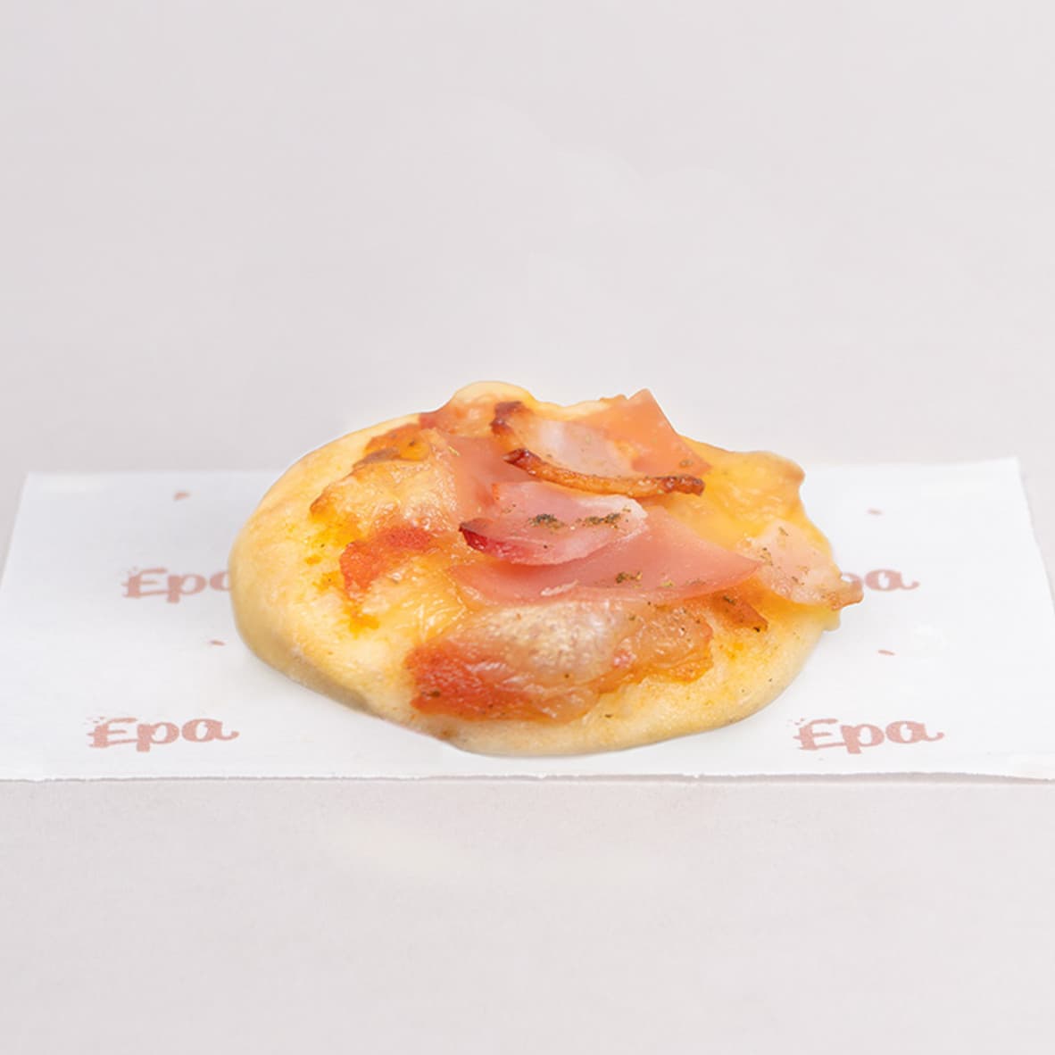 Mini pizzas de jamón y queso