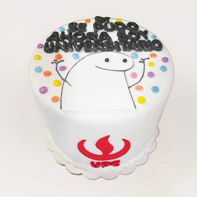 Torta temática de flork o también llamada torta bento con temática de graduación y frase "Sí se pudo ahora soy universitario"